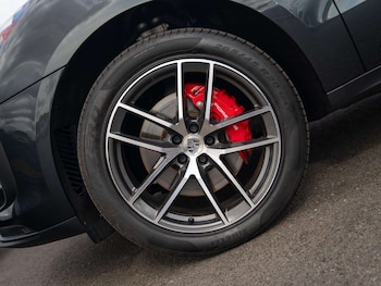 Used Porsche Macan 2025 for sale - 79555988: Photo