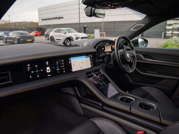 Used Porsche Taycan 2022 for sale - 77960945: Photo