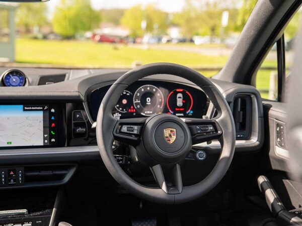 Used Porsche Cayenne 2025 for sale - 75818343: Photo 10