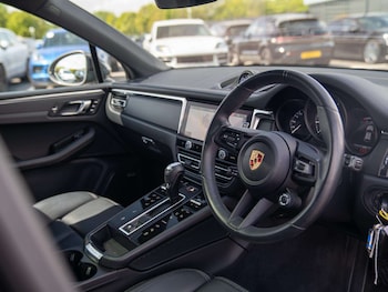 Used Porsche Macan 2024 for sale - 79319643: Photo