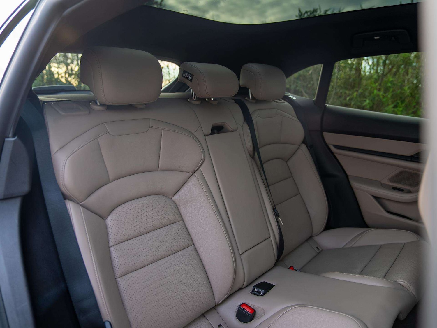 Used Porsche Taycan 2022 for sale - 76553214: Photo 11