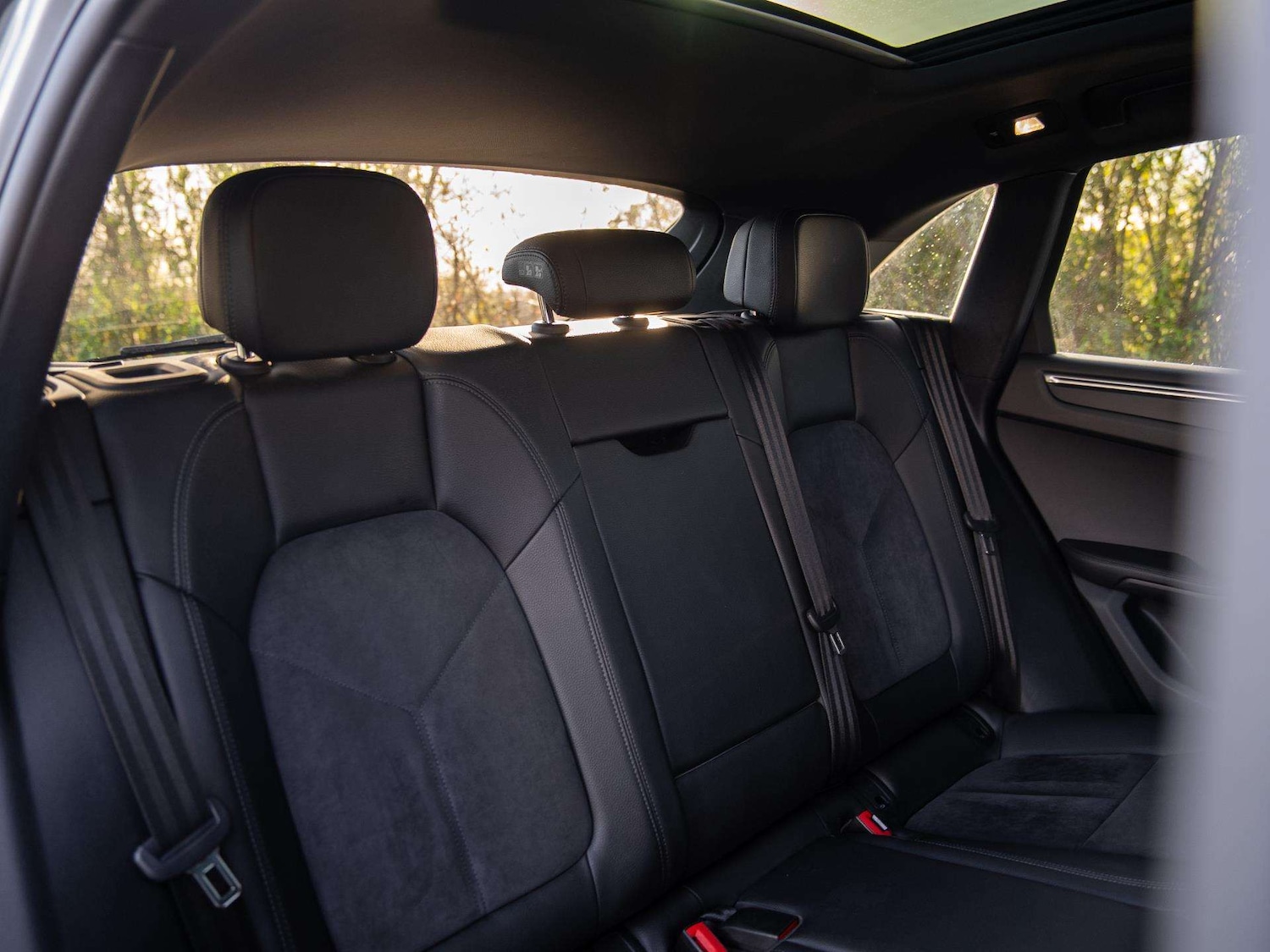 Used Porsche Macan 2020 for sale - 76553064: Photo 12