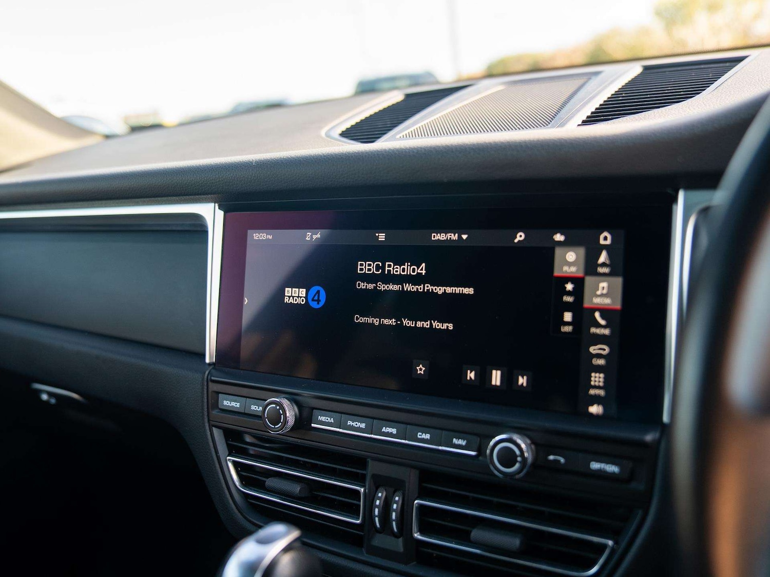 Used Porsche Macan 2020 for sale - 76553064: Photo 17