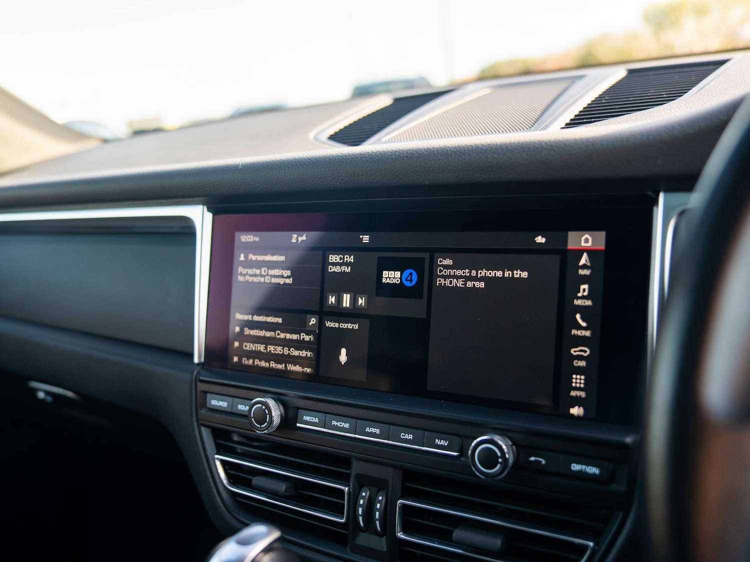 Used Porsche Macan 2020 for sale - 76553064: Photo 18