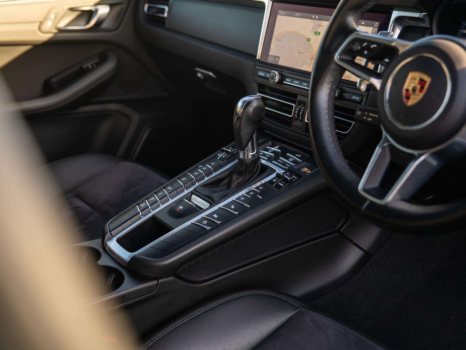 Used Porsche Macan 2020 for sale - 76553064: Photo 23