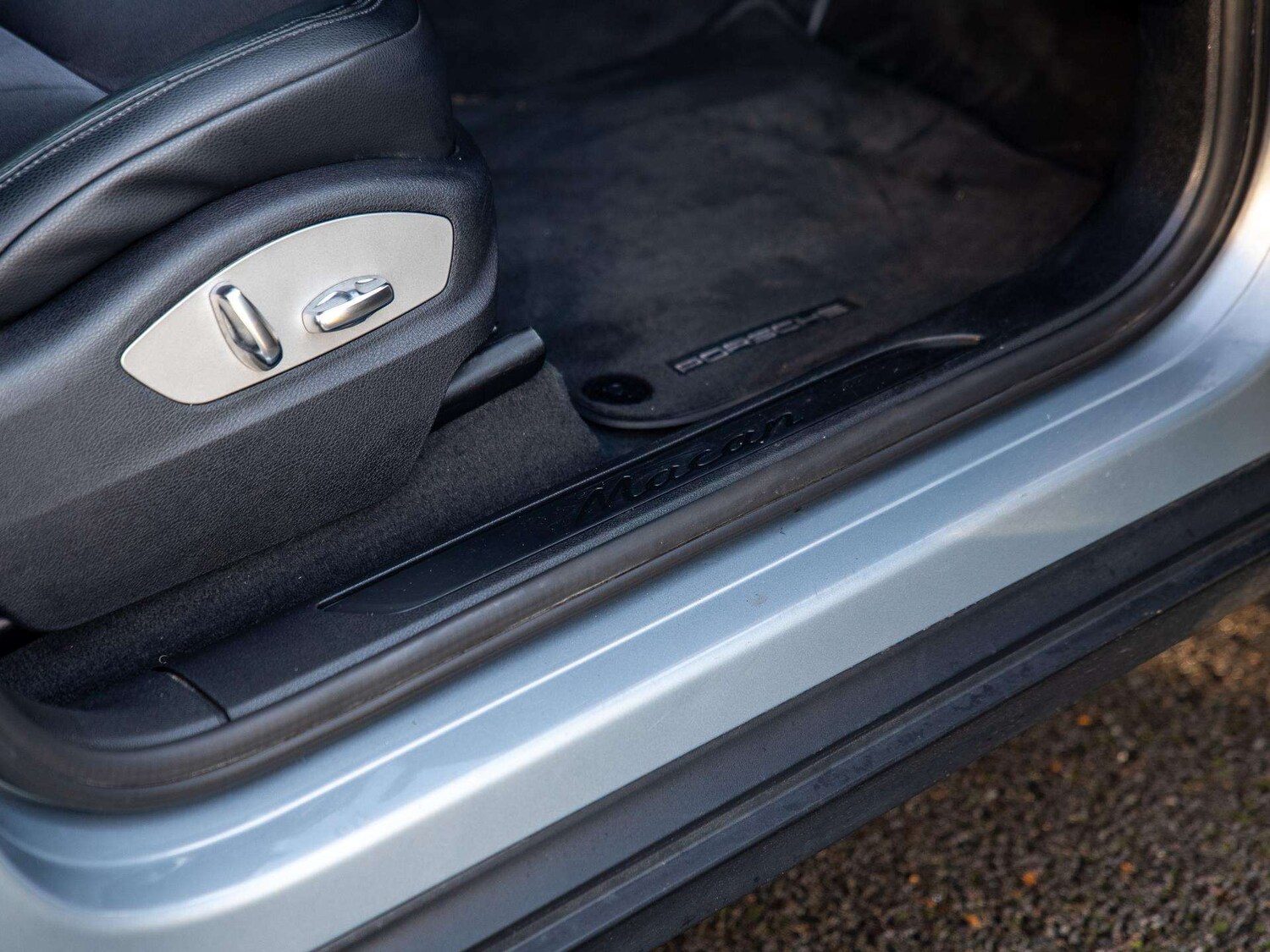 Used Porsche Macan 2020 for sale - 76553064: Photo 28