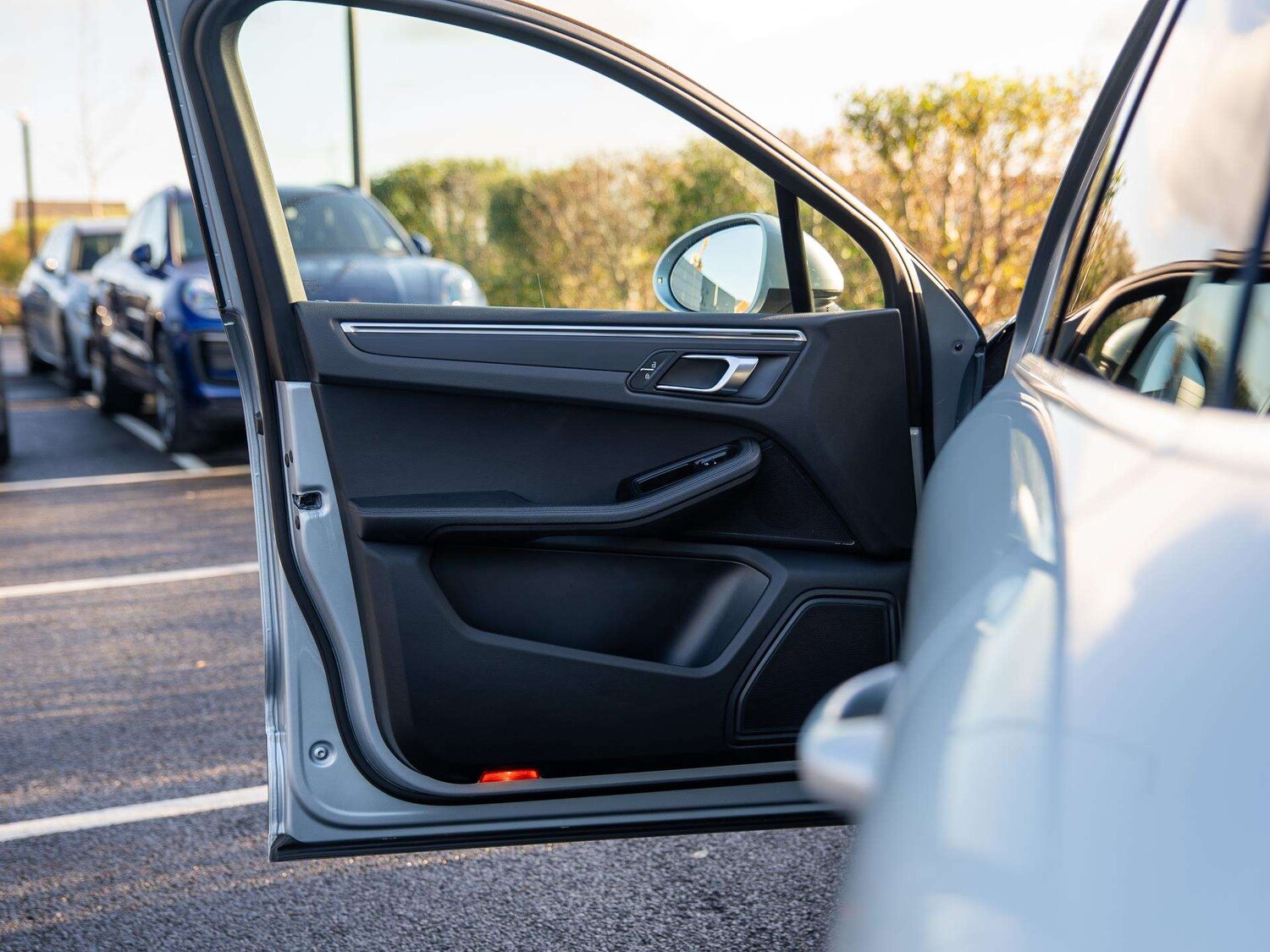 Used Porsche Macan 2020 for sale - 76553064: Photo 30