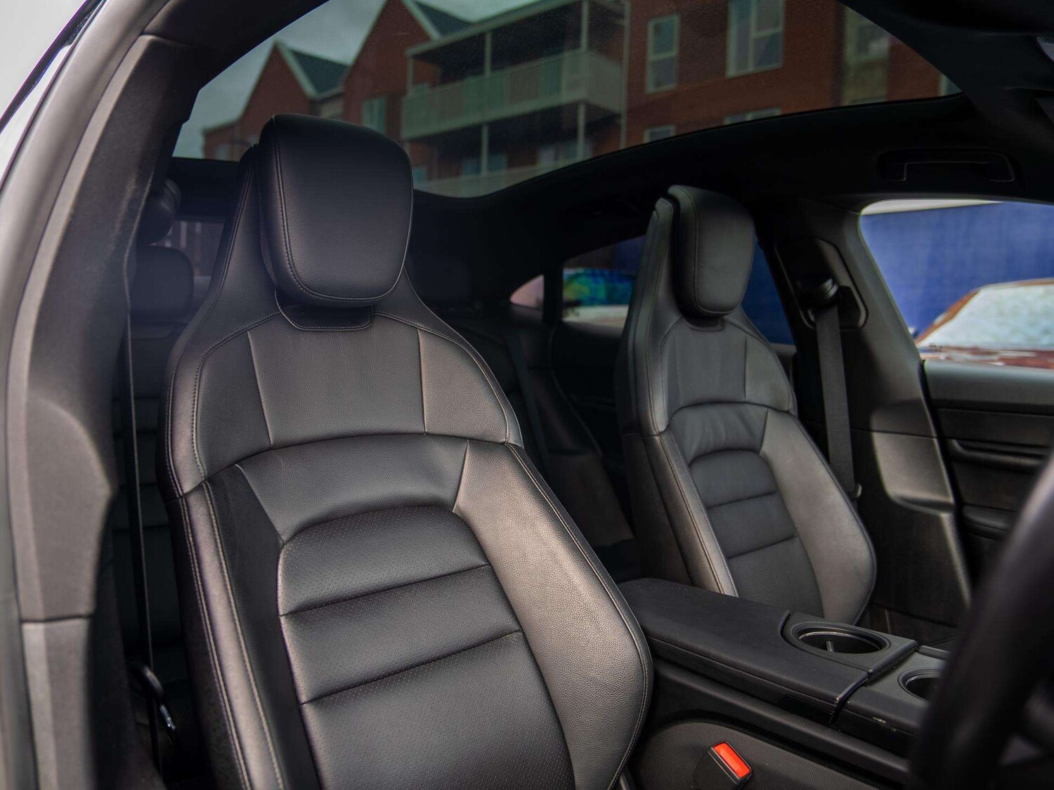 Used Porsche Taycan for sale - 77960951: Photo 11