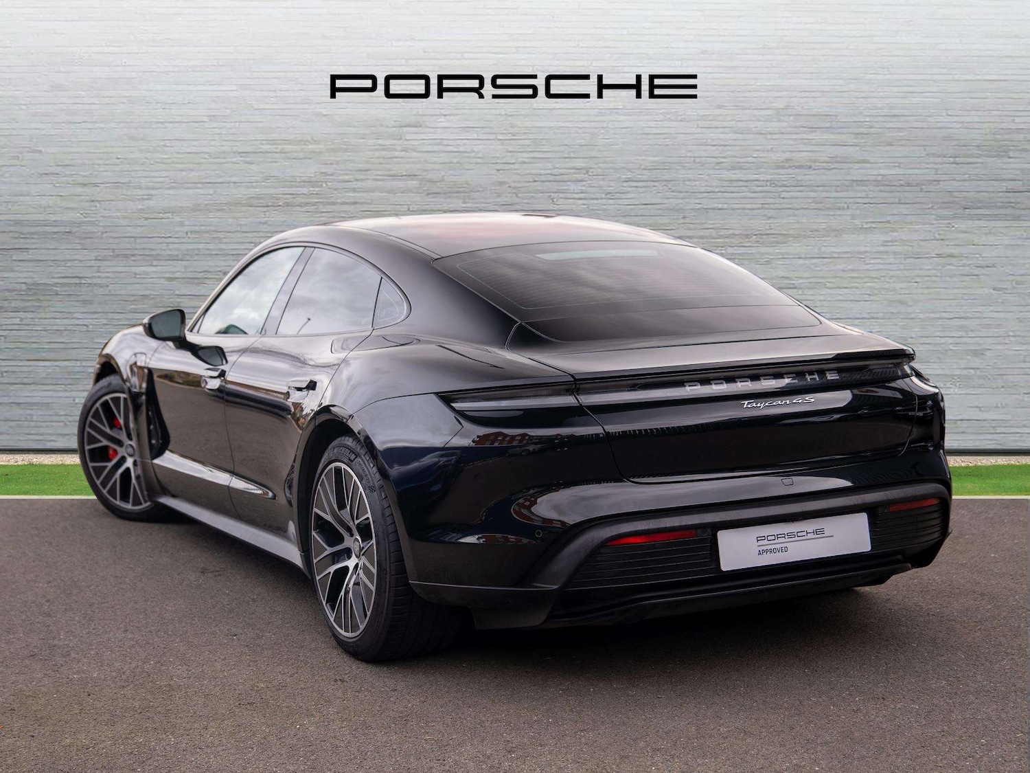 Used Porsche Taycan for sale - 77960951: Photo 2