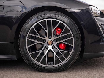 Used Porsche Taycan 2022 for sale - 75818593: Photo