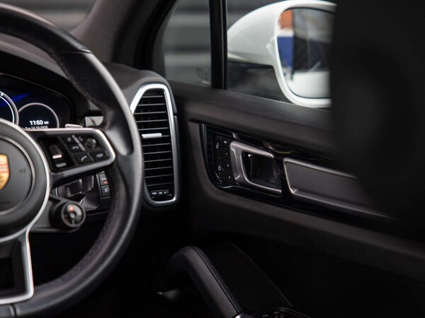 Used Porsche Cayenne 2022 for sale - 76286229: Photo 29