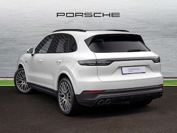 Used Porsche Cayenne 2022 for sale - 76286229: Photo 2