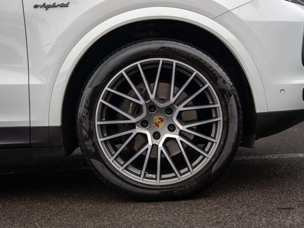 Used Porsche Cayenne 2022 for sale - 76286229: Photo 4