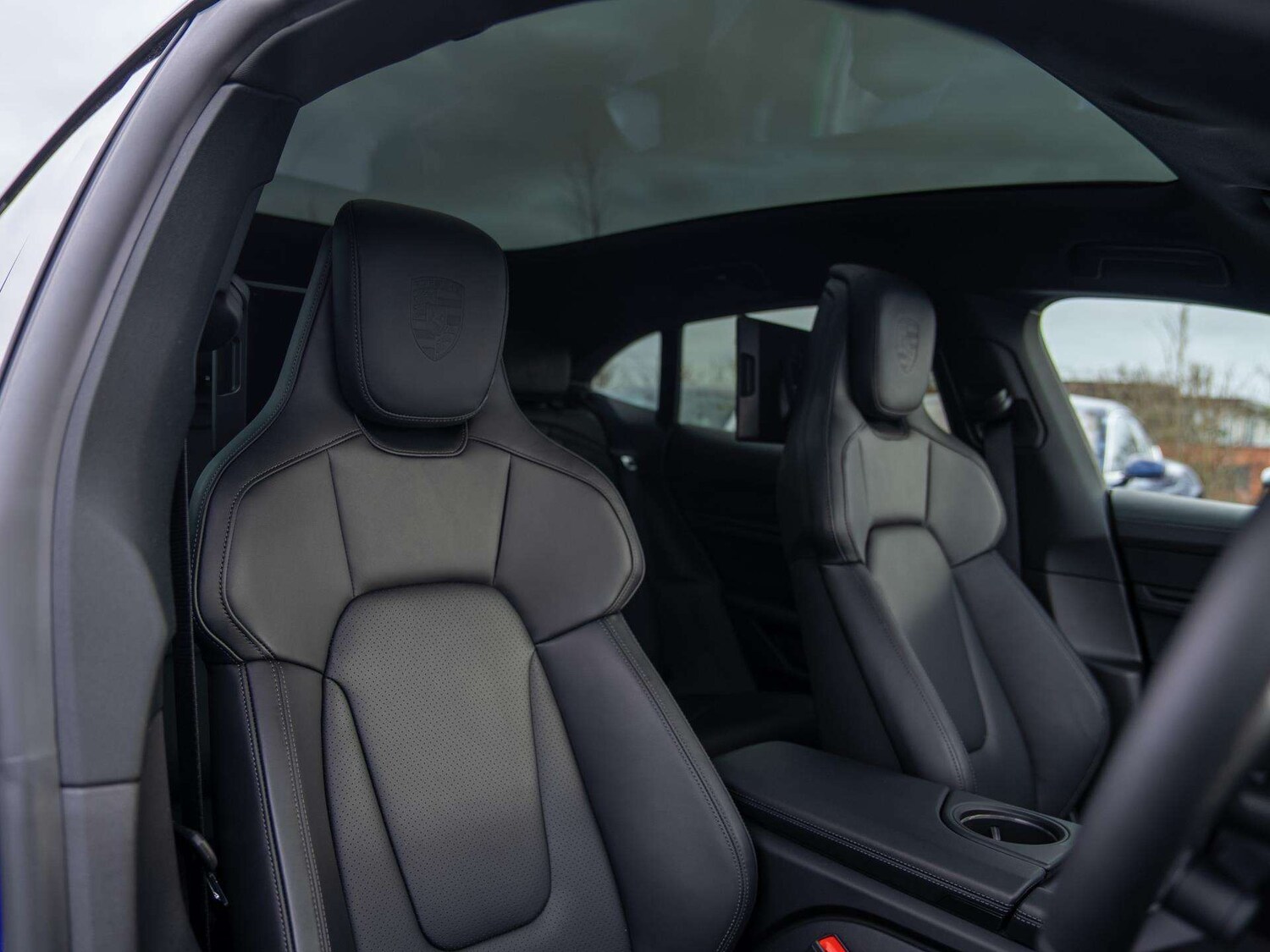 Used Porsche Taycan 2026 for sale - 77810990: Photo 10