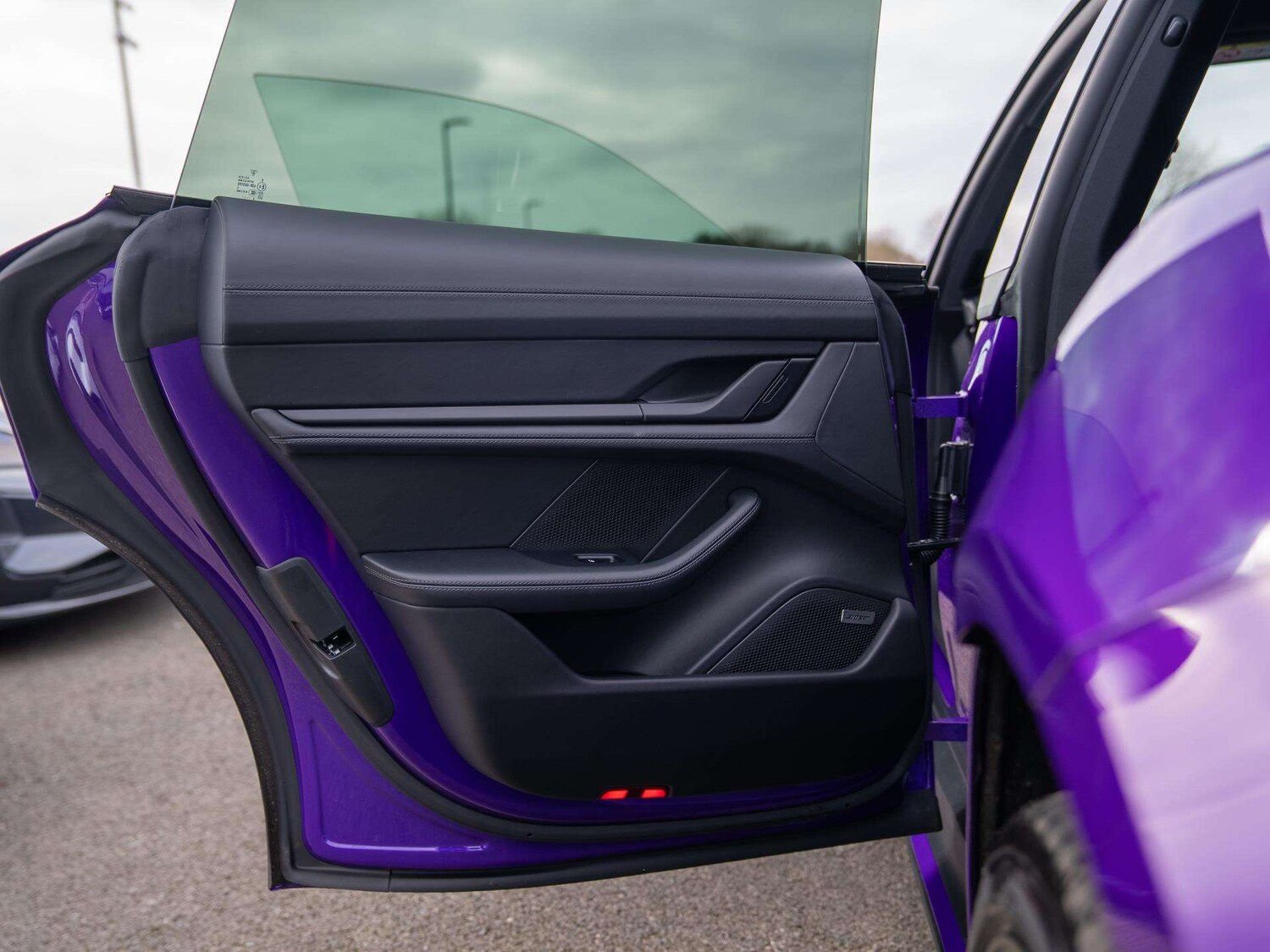 Used Porsche Taycan 2026 for sale - 77810990: Photo 15