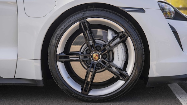 Used Porsche Taycan 2020 for sale - 76262367: Photo 15