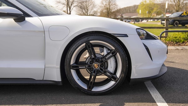 Used Porsche Taycan 2020 for sale - 76262367: Photo 20