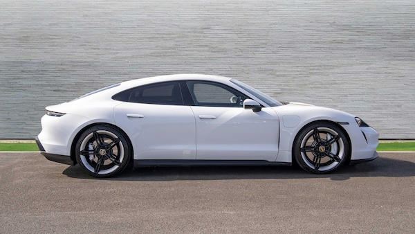 Used Porsche Taycan 2020 for sale - 76262367: Photo 2