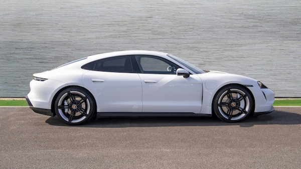 Used Porsche Taycan 2020 for sale - 76262367: Photo 31