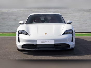 Used Porsche Taycan 2020 for sale - 76262367: Photo