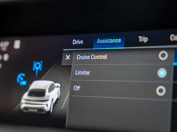 Used Porsche Taycan 2025 for sale - 75845729: Photo 19