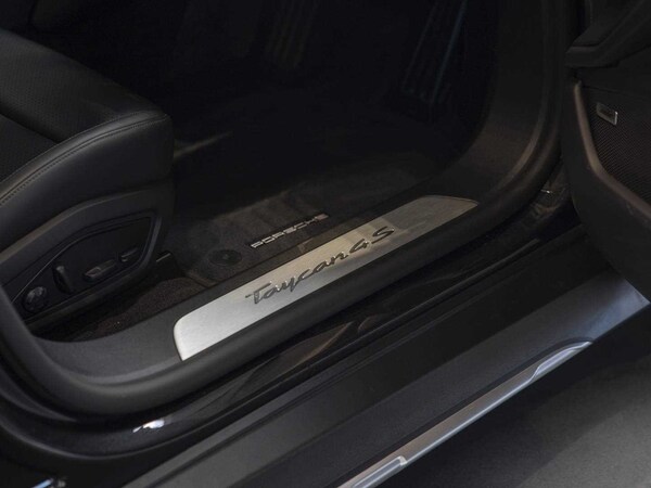 Used Porsche Taycan 2025 for sale - 75845729: Photo 33
