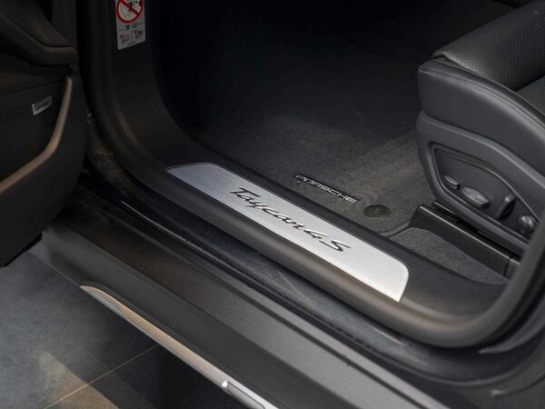 Used Porsche Taycan 2025 for sale - 75845729: Photo 34