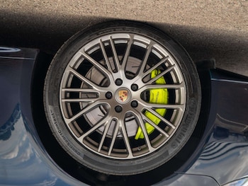 Used Porsche Panamera 2023 for sale - 79364602: Photo