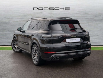 Used Porsche Cayenne 2022 for sale - 76967778: Photo
