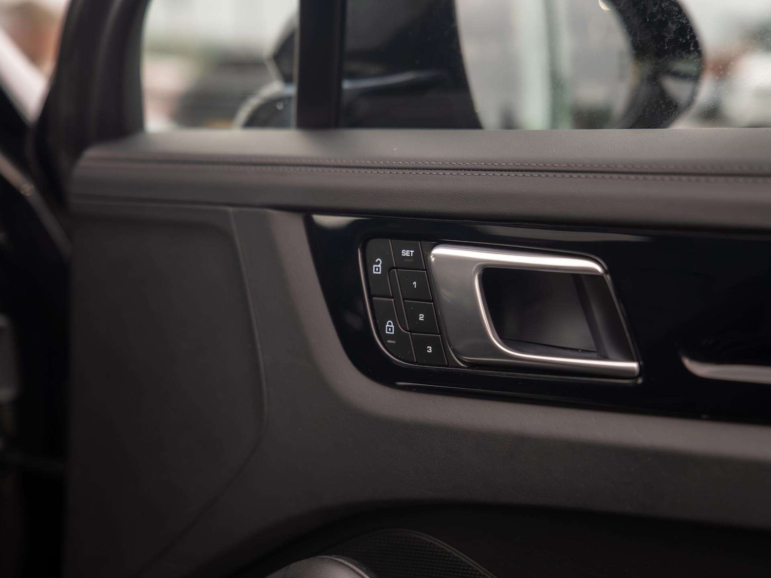 Used Porsche Cayenne 2022 for sale - 76967778: Photo 31