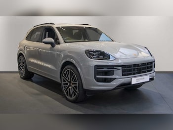 2025 - Cayenne 5-Door