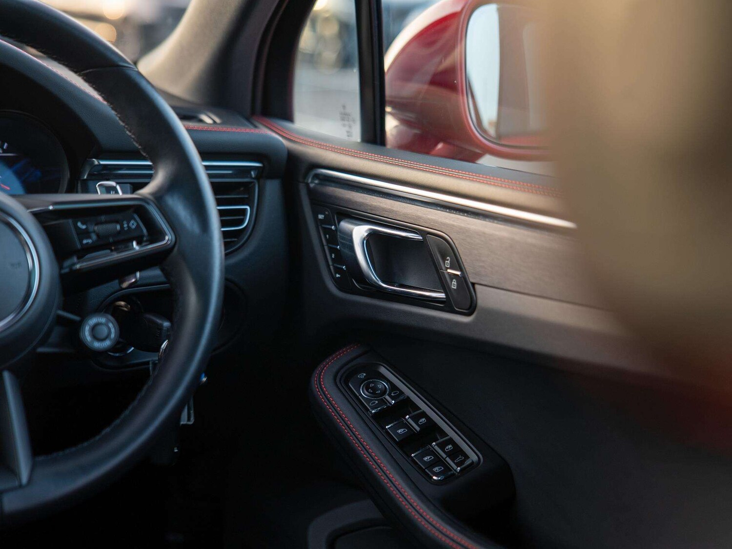 Used Porsche Macan 2023 for sale - 77810760: Photo 30