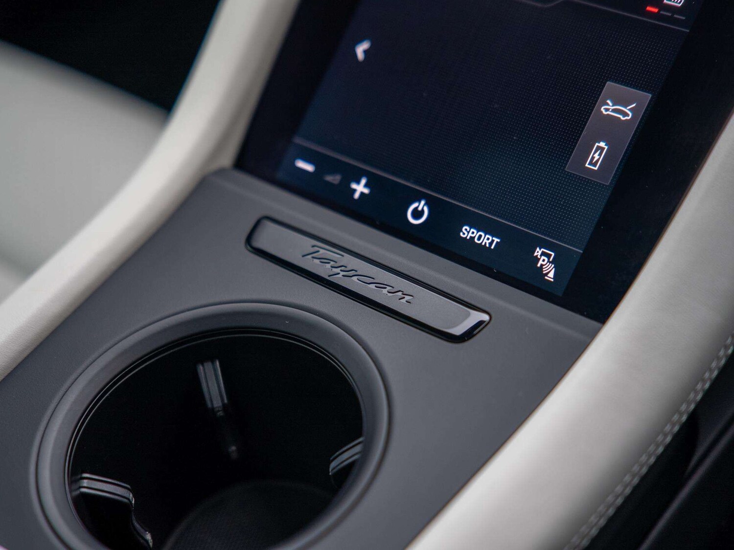 Used Porsche Taycan 2022 for sale - 77526870: Photo 16