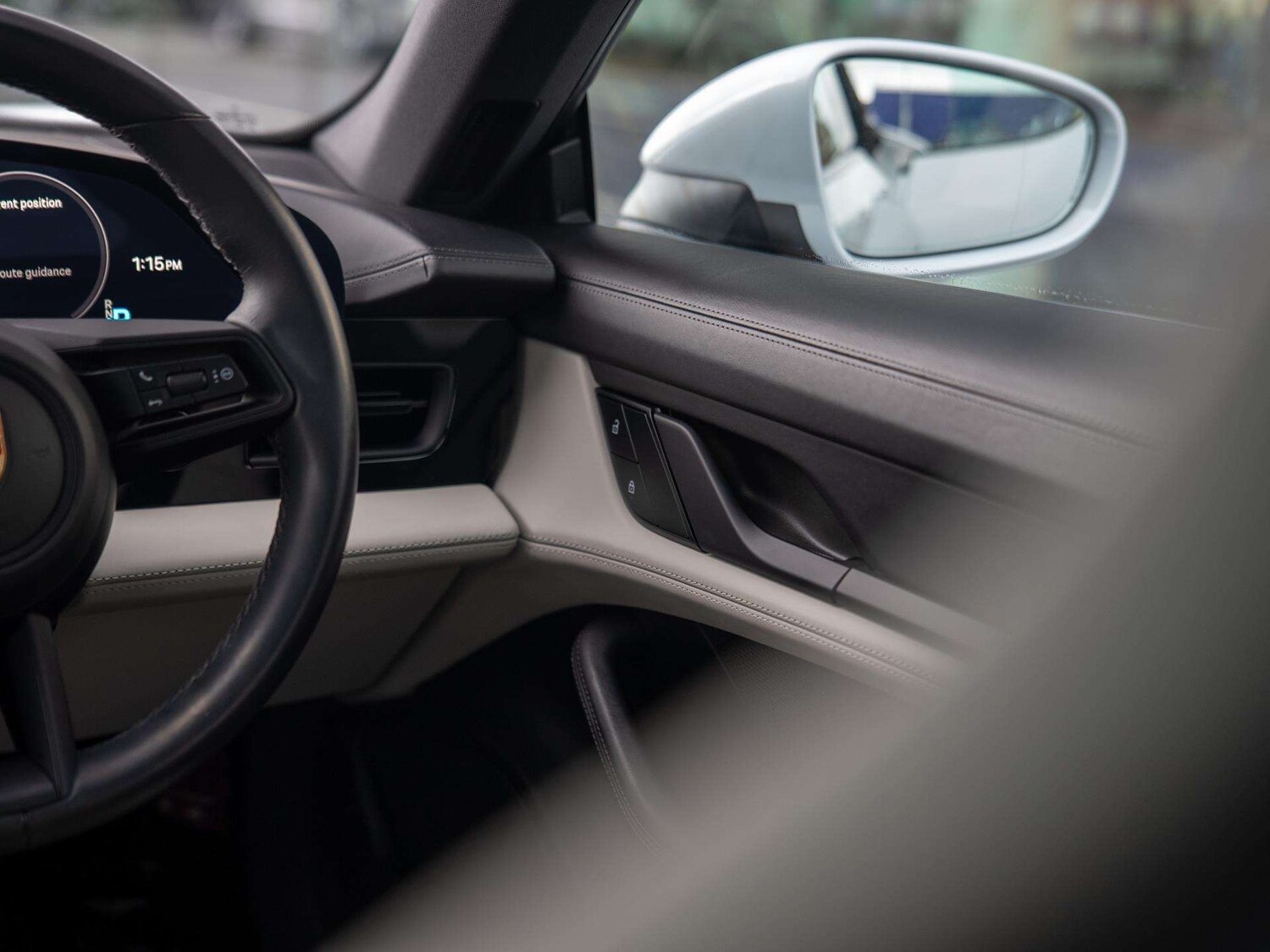 Used Porsche Taycan 2022 for sale - 77526870: Photo 31