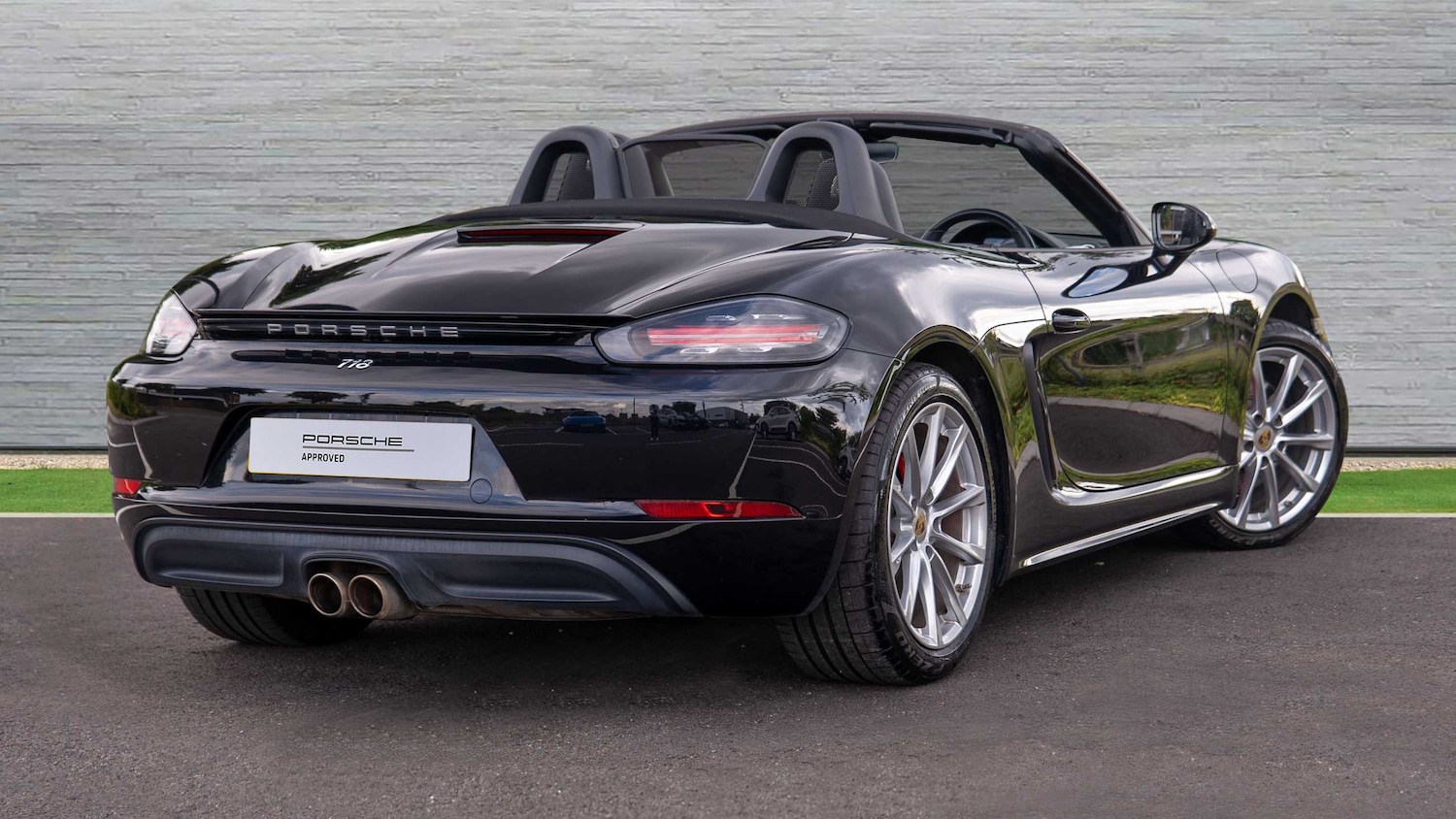 Used Porsche Boxster 2017 for sale - 77527003: Photo 2