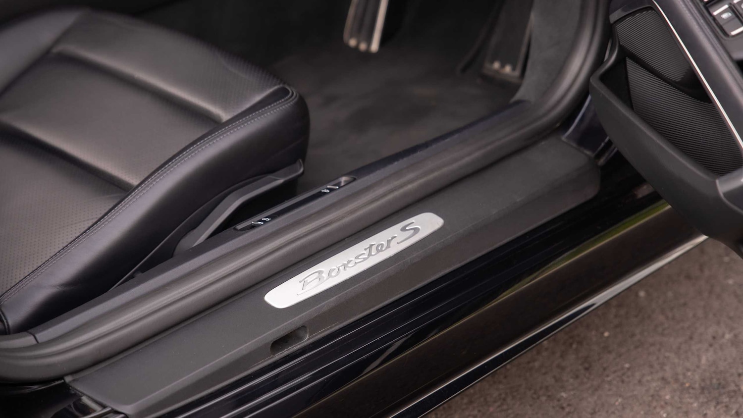 Used Porsche Boxster 2017 for sale - 77527003: Photo 24