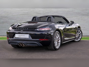 Used Porsche Boxster 2017 for sale - 77527003: Photo