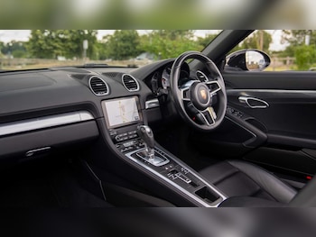 Used Porsche Boxster 2017 for sale - 77527003: Photo