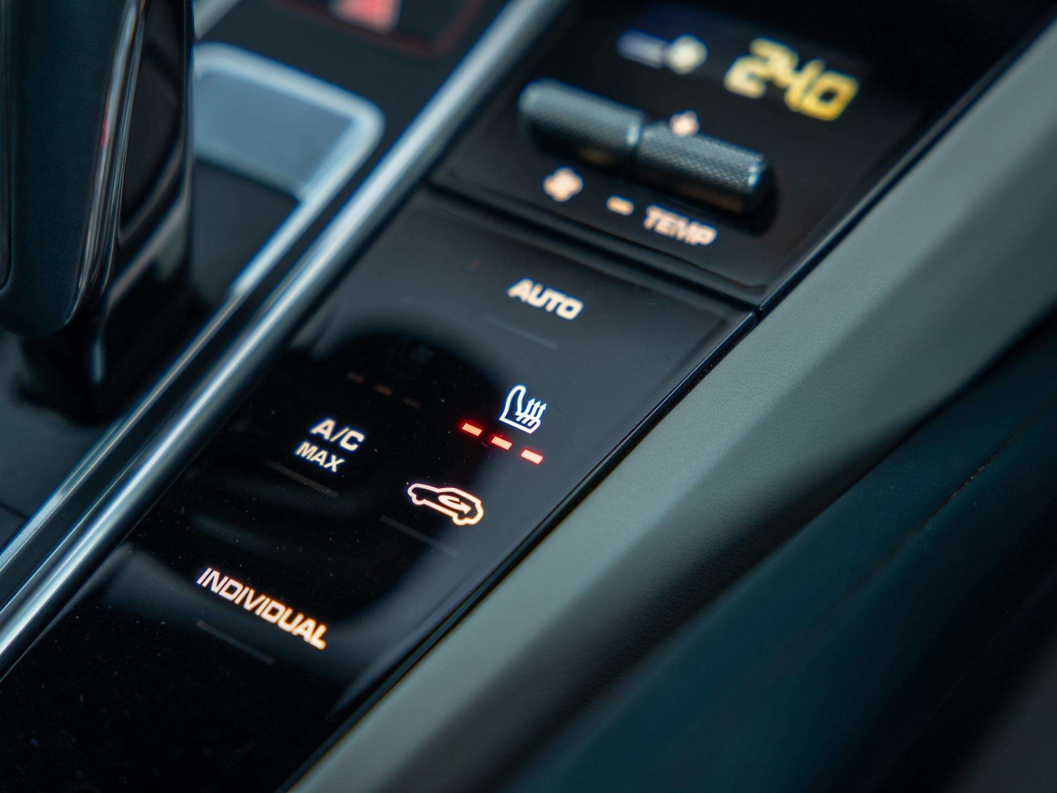 Used Porsche Cayenne 2021 for sale - 77032241: Photo 33