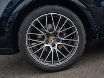 Used Porsche Cayenne 2022 for sale - 78234035: Photo