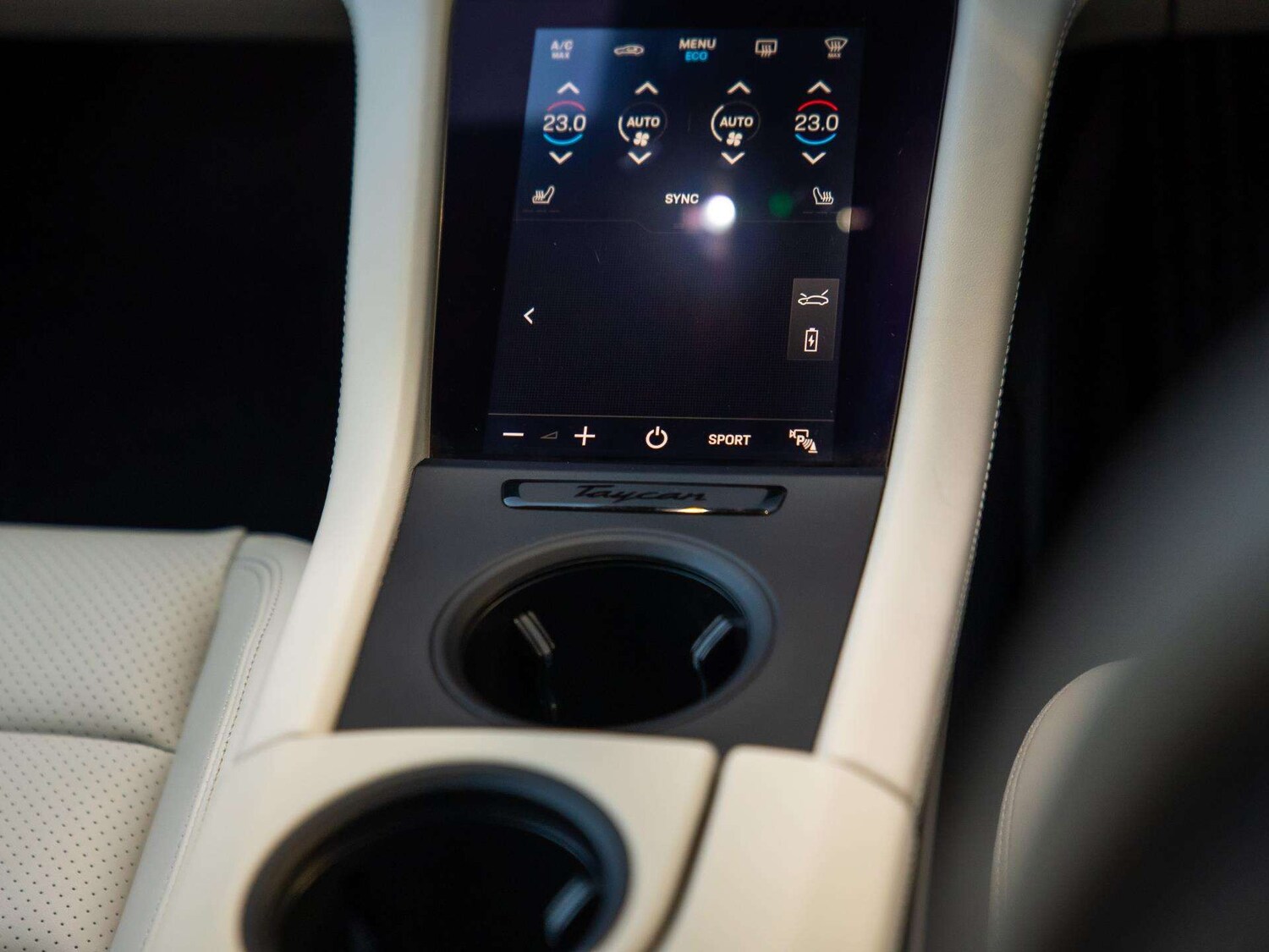 Used Porsche Taycan 2024 for sale - 77361319: Photo 14