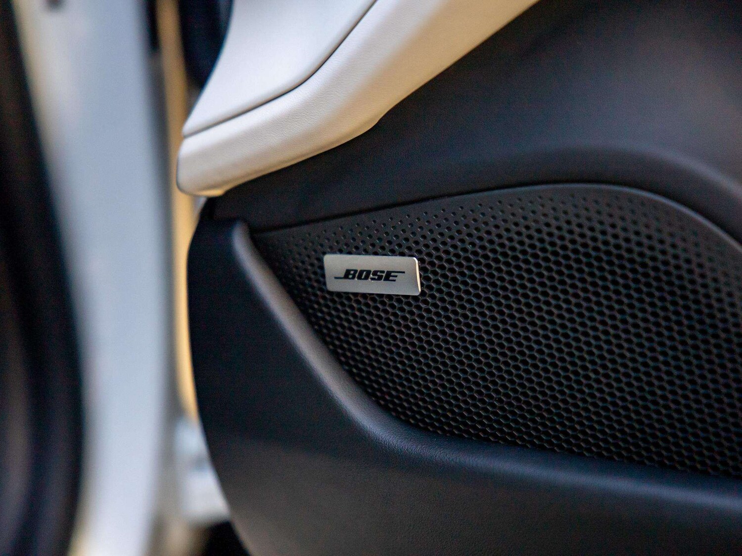 Used Porsche Taycan 2024 for sale - 77361319: Photo 31