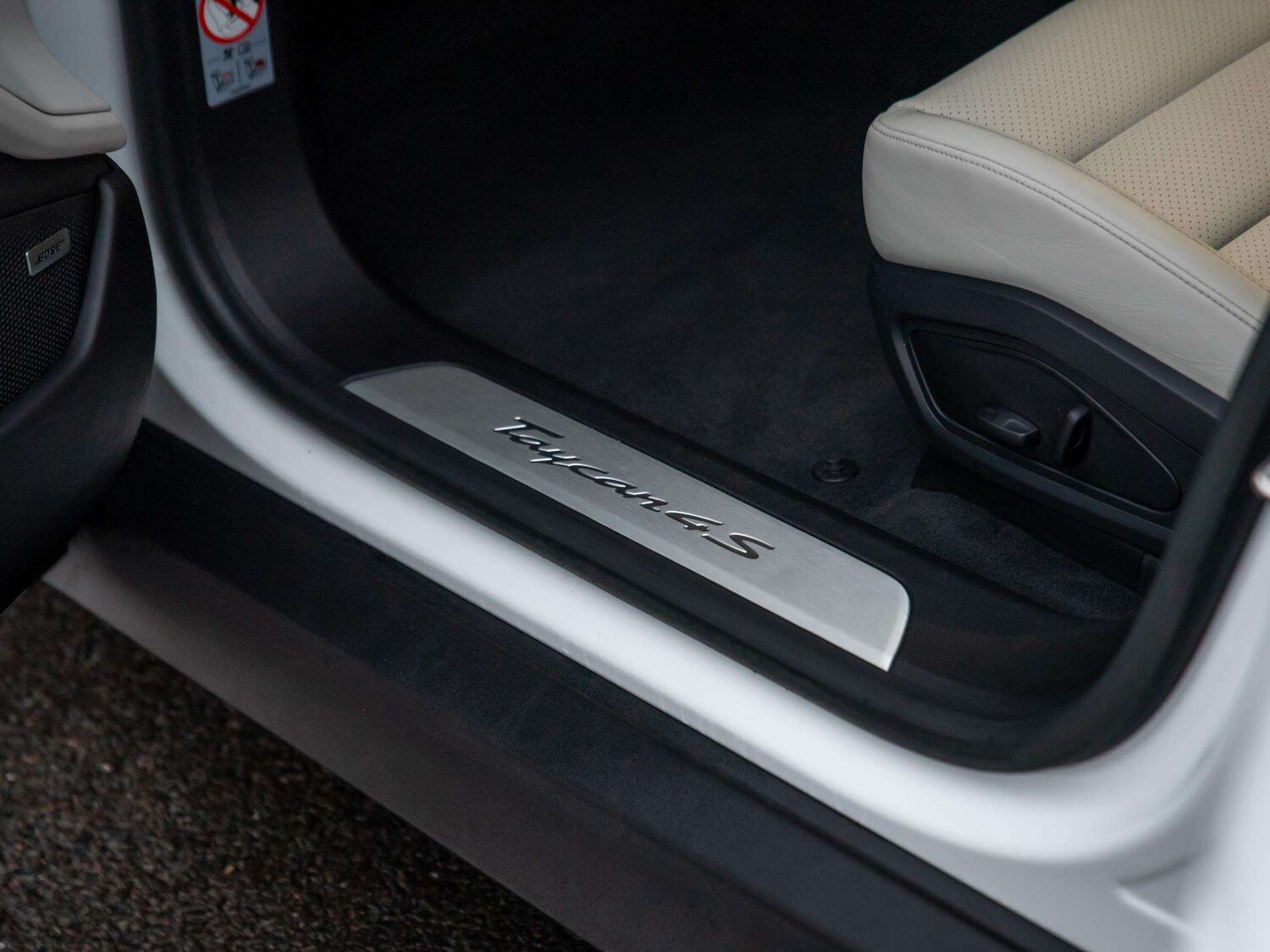 Used Porsche Taycan 2024 for sale - 77361319: Photo 32