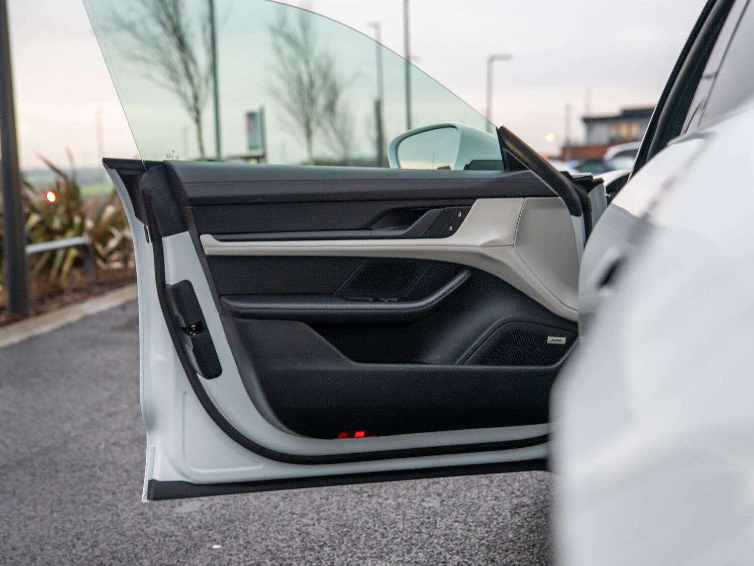 Used Porsche Taycan 2024 for sale - 77361319: Photo 33