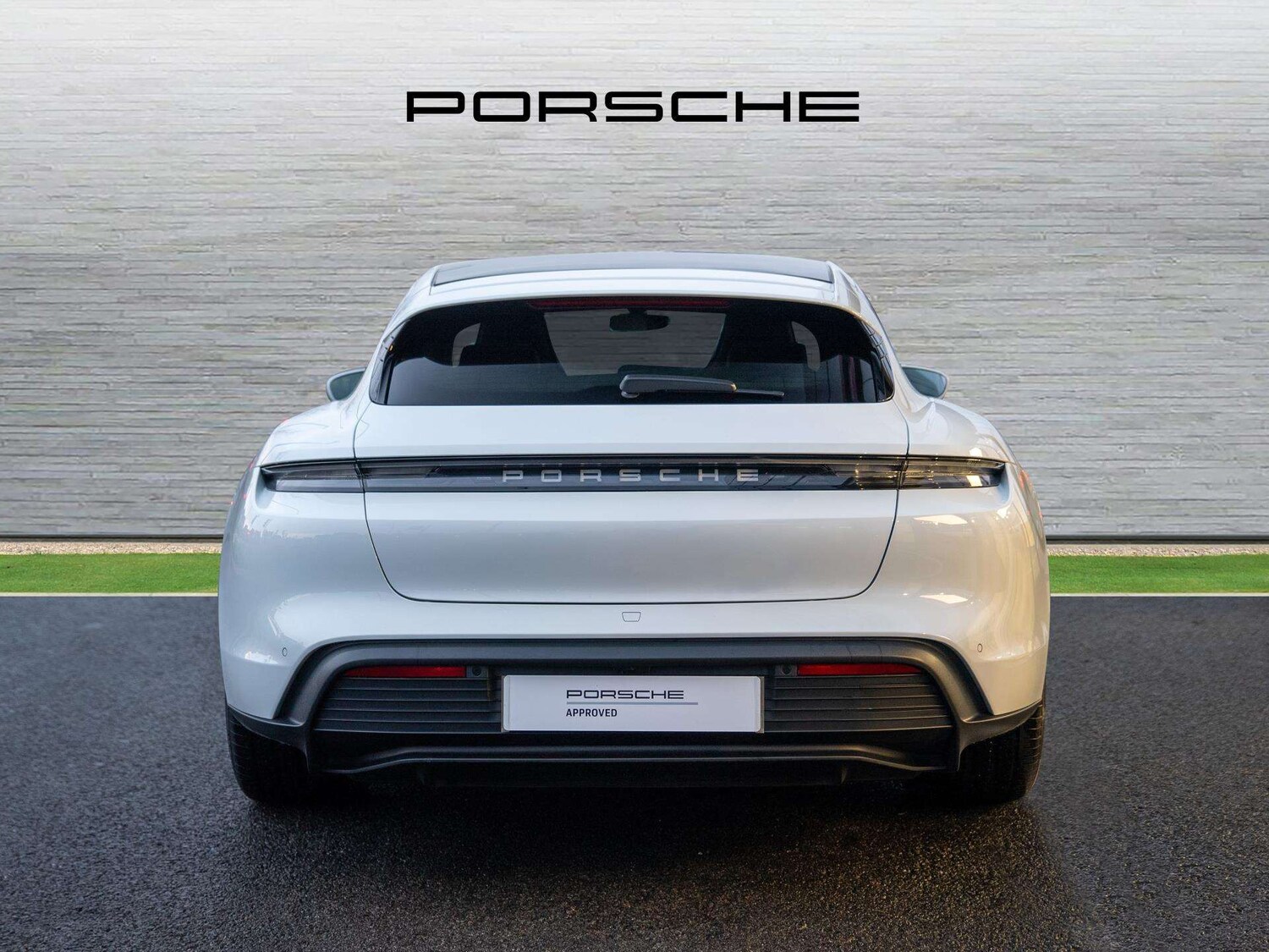 Used Porsche Taycan 2024 for sale - 77361319: Photo 7