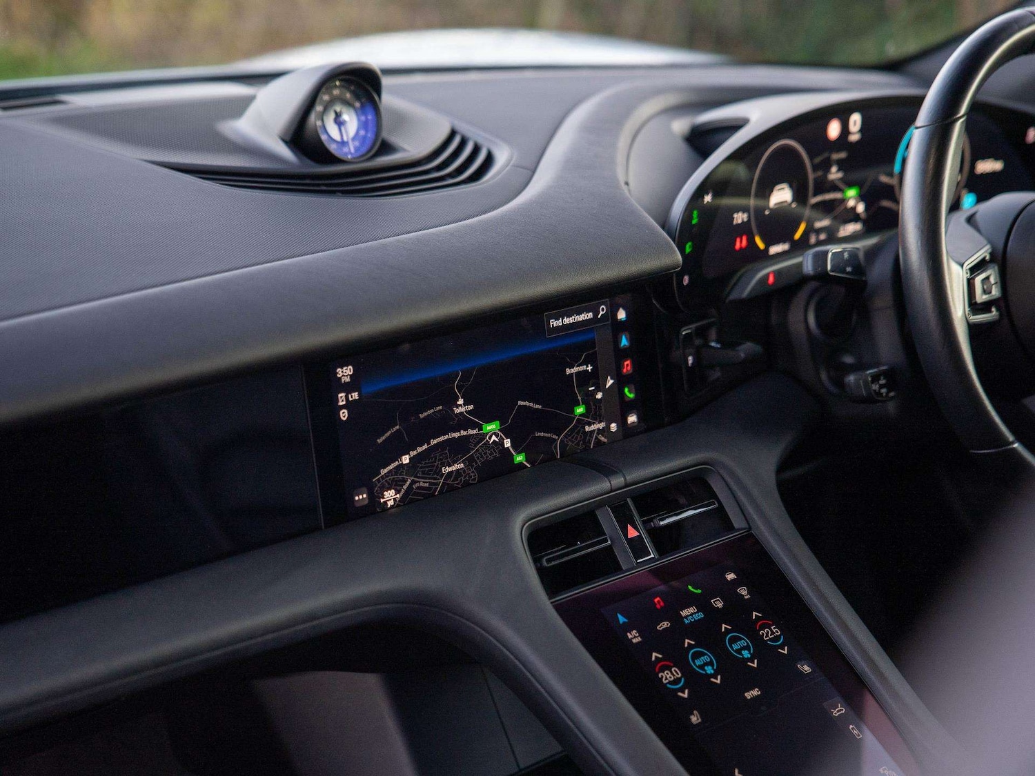 Used Porsche Taycan 2020 for sale - 76553272: Photo 10