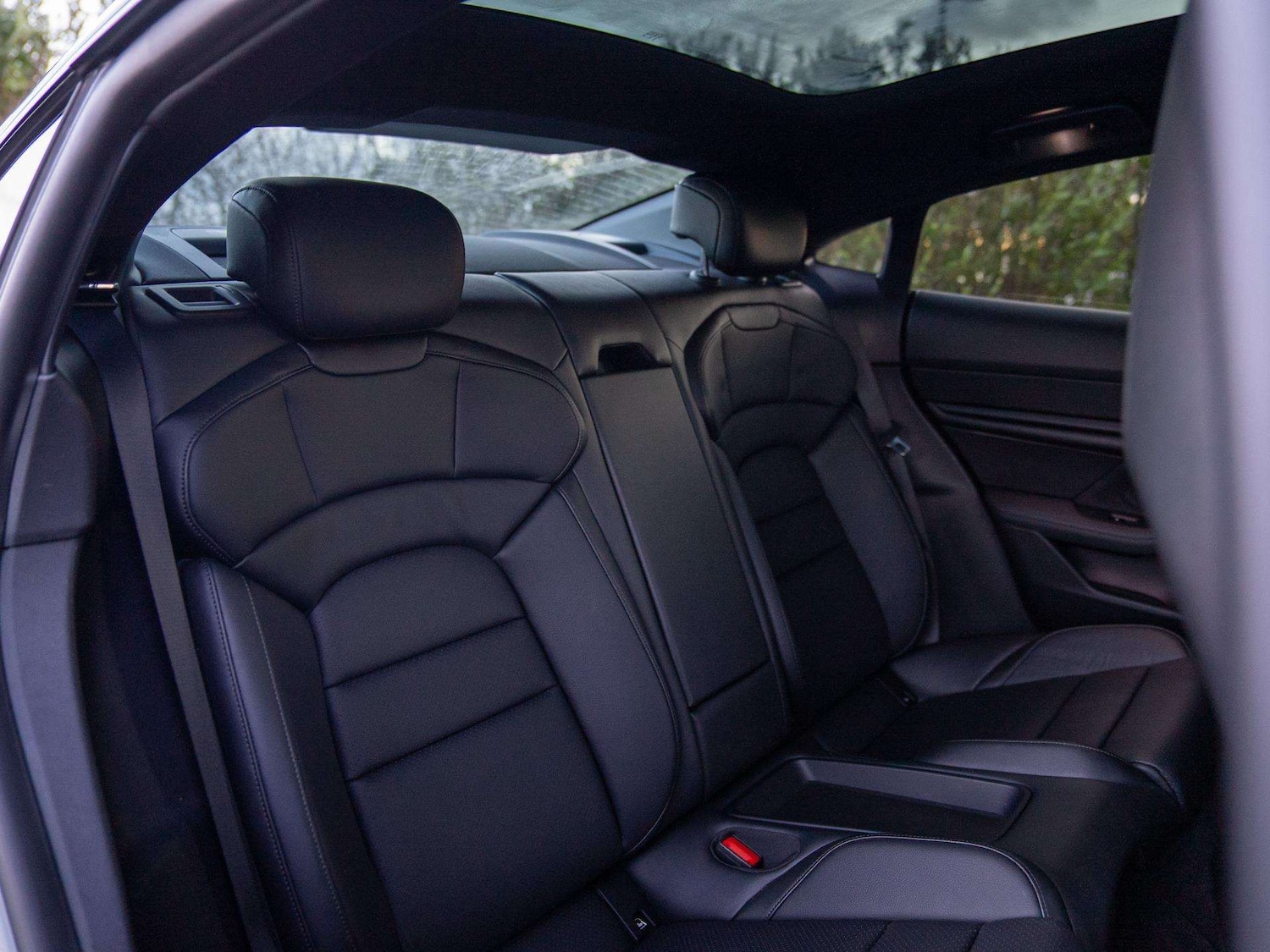 Used Porsche Taycan 2020 for sale - 76553272: Photo 12