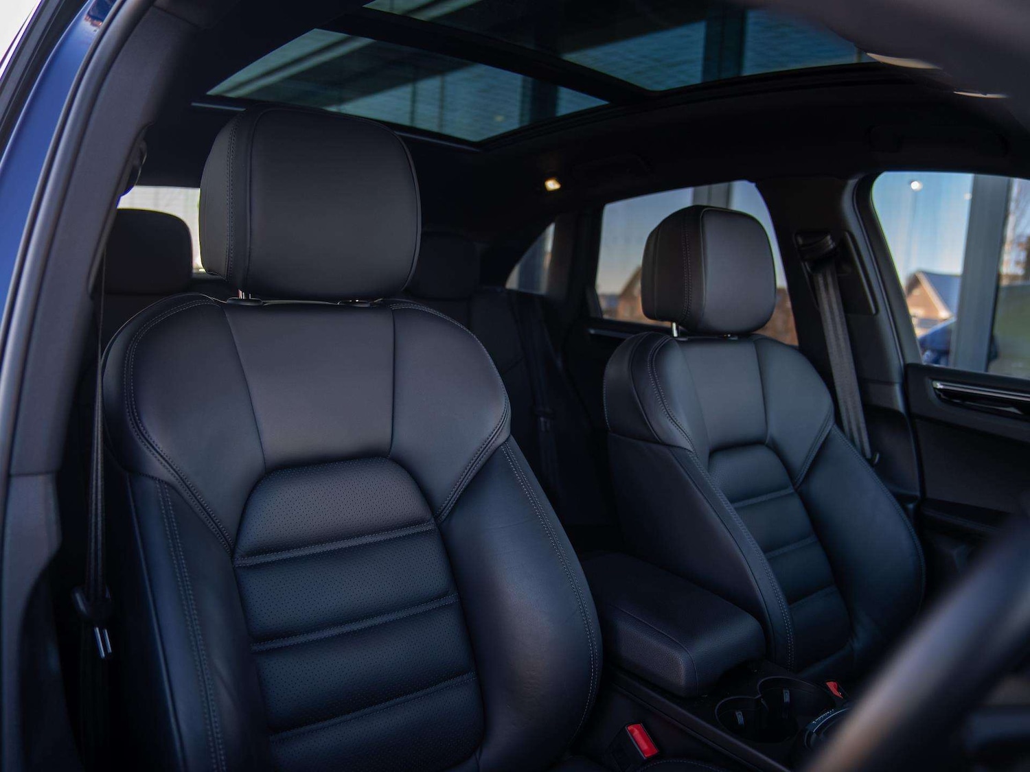 Used Porsche Macan 2023 for sale - 77294282: Photo 10