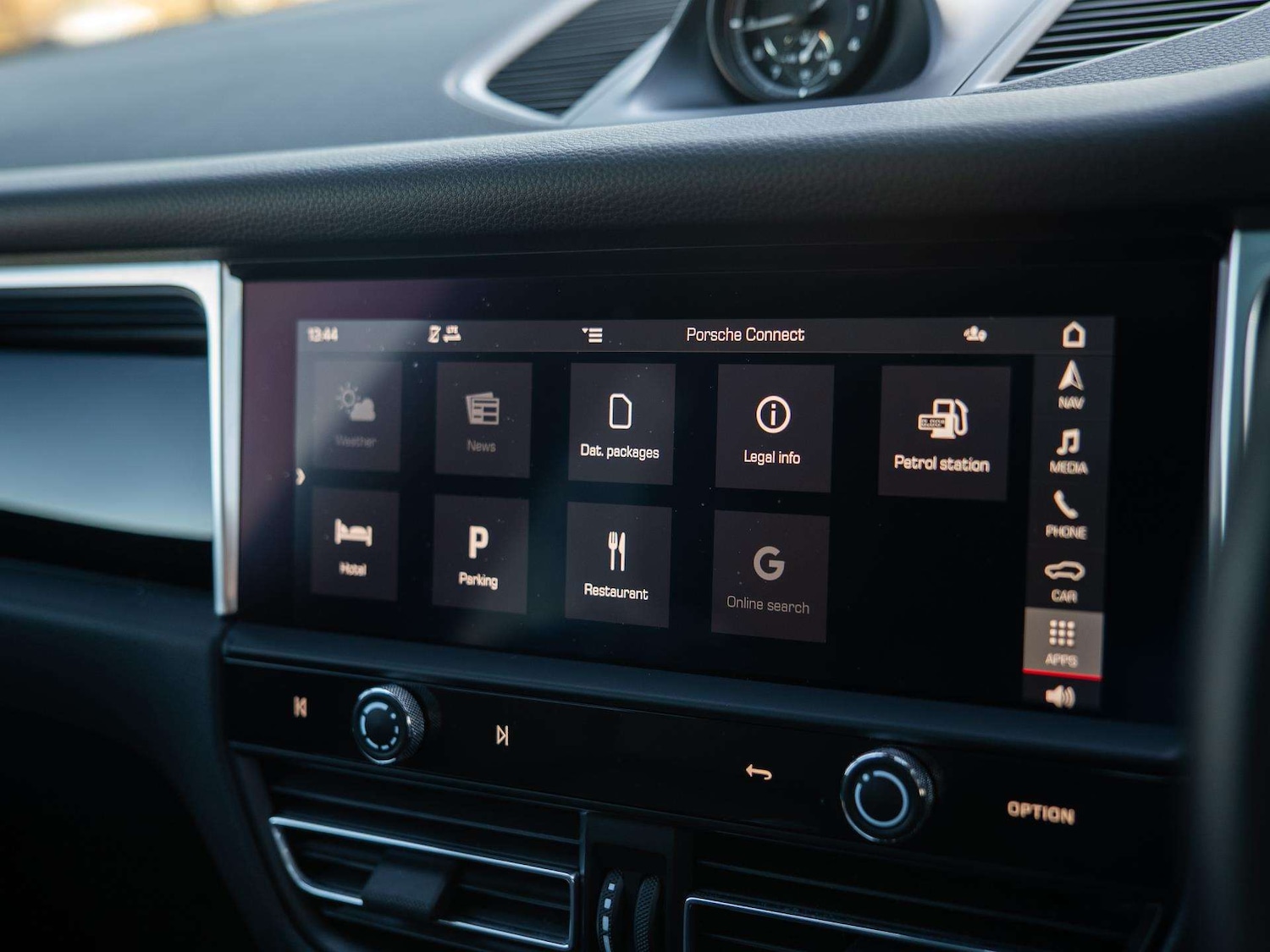 Used Porsche Macan 2023 for sale - 77294282: Photo 13