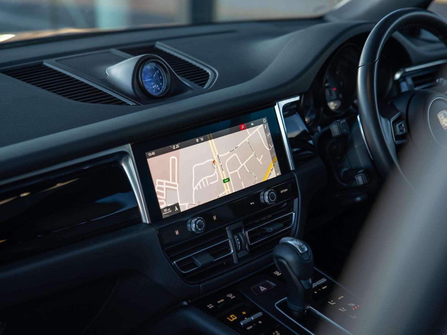 Used Porsche Macan 2023 for sale - 77294282: Photo 17